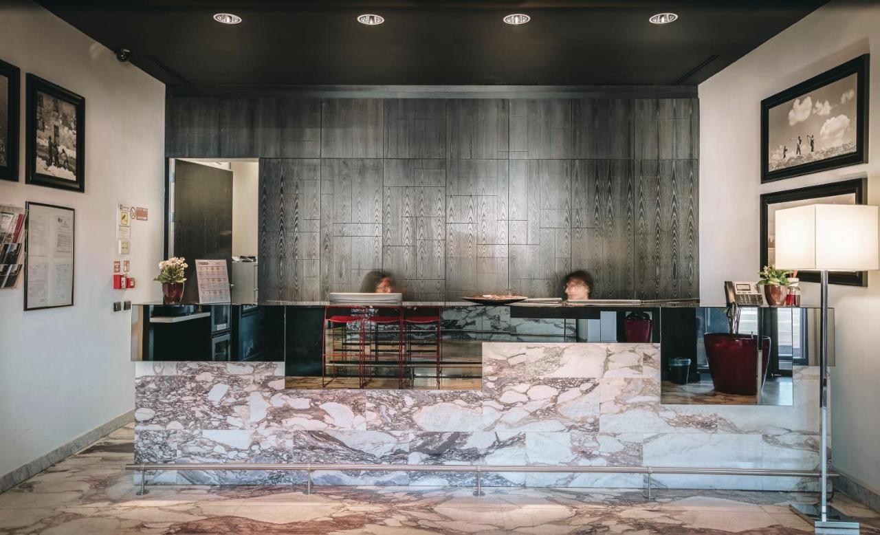 Hotel Continental Кремона Екстериор снимка