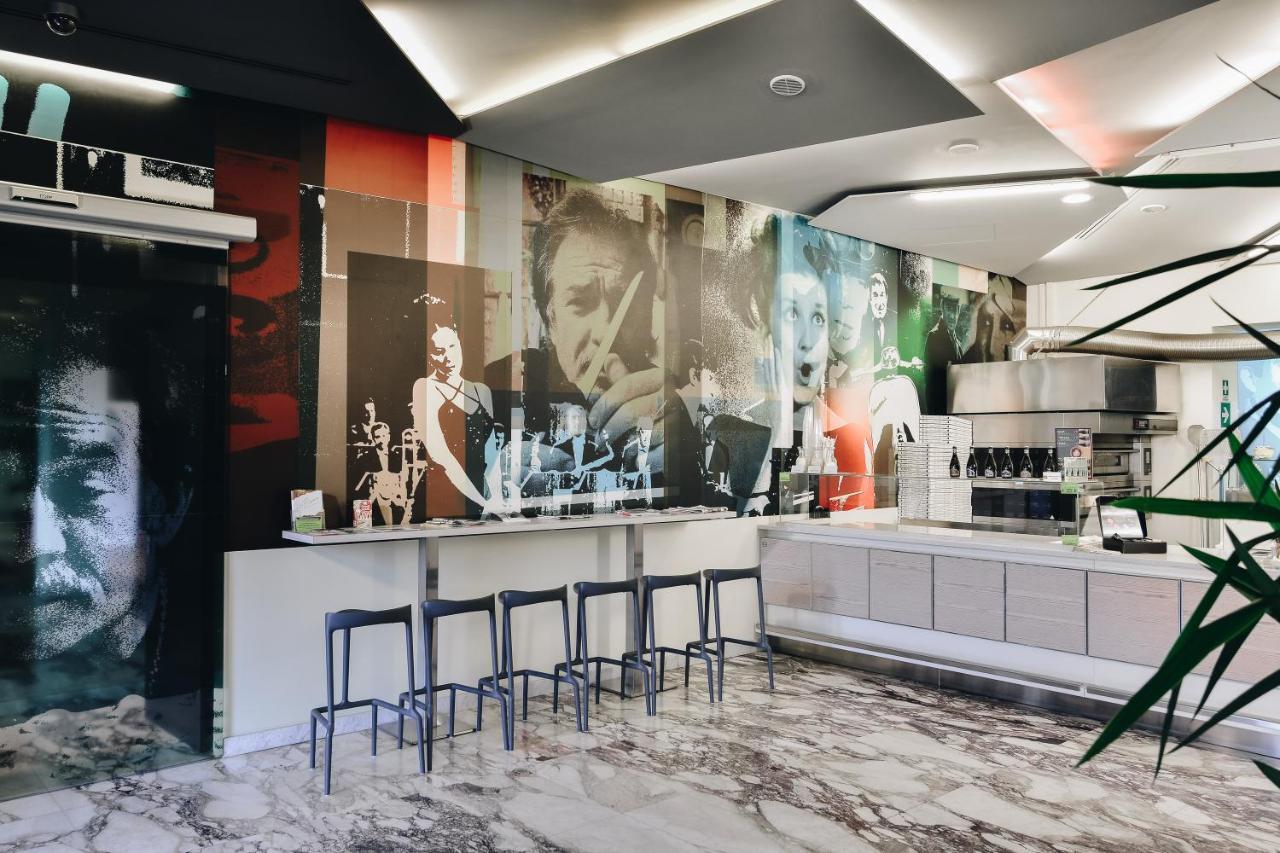Hotel Continental Кремона Екстериор снимка