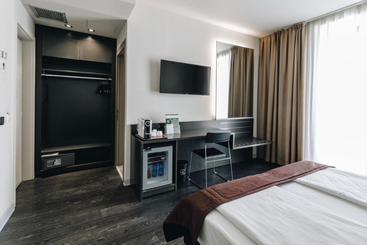 Hotel Continental Кремона Екстериор снимка
