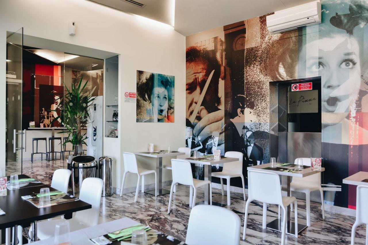 Hotel Continental Кремона Екстериор снимка