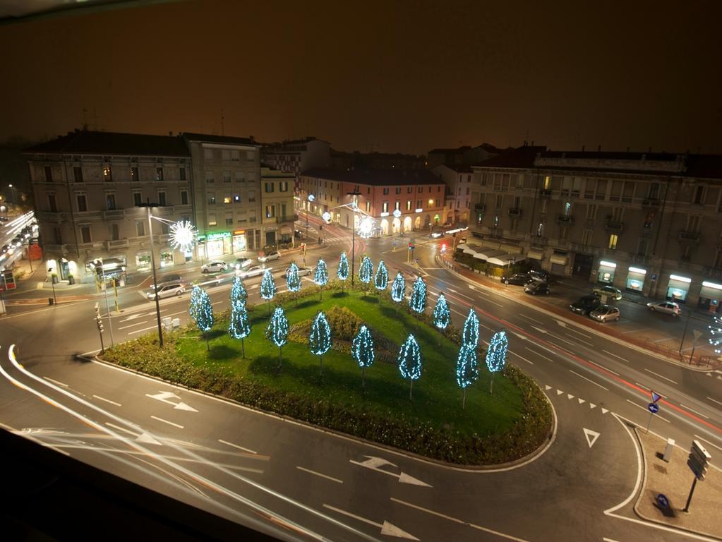 Hotel Continental Кремона Екстериор снимка